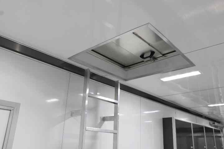inTech Gooseneck Trailer