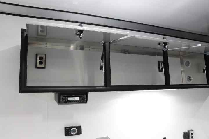inTech Gooseneck Trailer