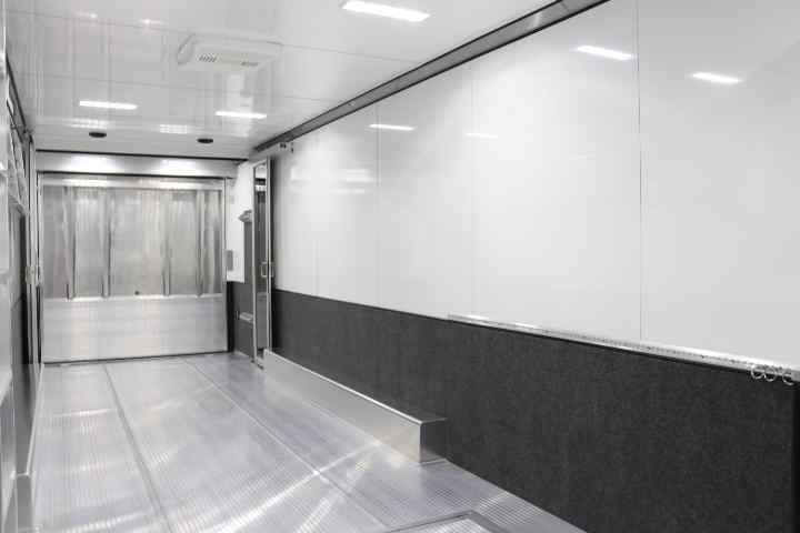 inTech Gooseneck Trailer