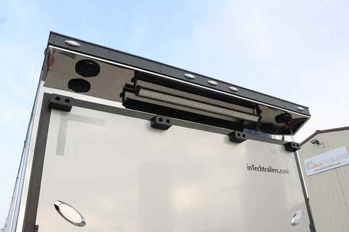 inTech Gooseneck Trailer
