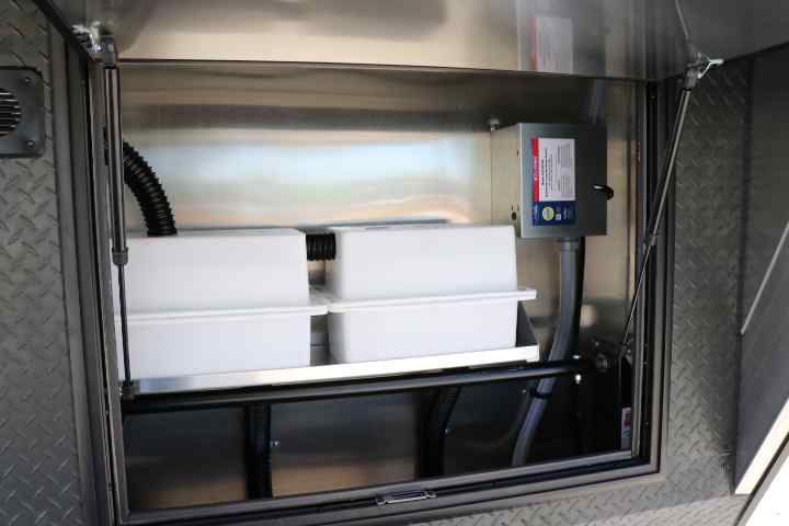inTech Gooseneck Trailer