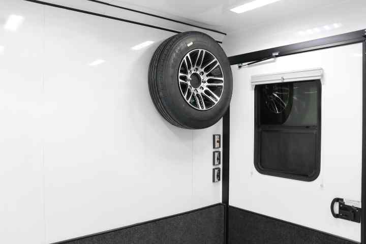 inTech Gooseneck Trailer