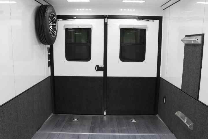 inTech Gooseneck Trailer
