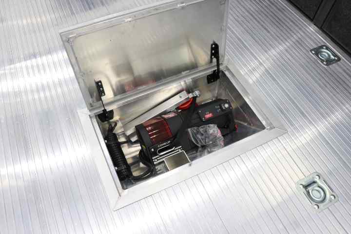 inTech Gooseneck Trailer
