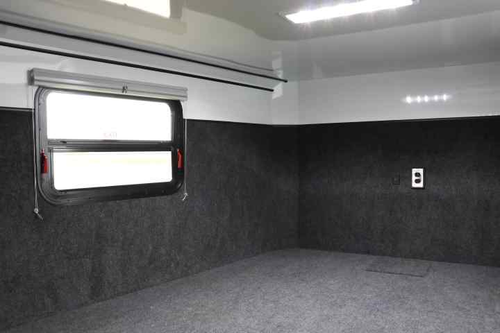 inTech Gooseneck Trailer