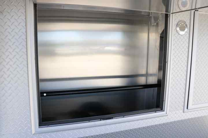 inTech Gooseneck Trailer