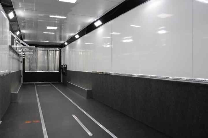 inTech Gooseneck Trailer