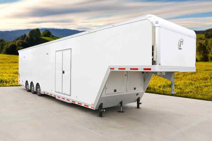 inTech Gooseneck Trailer