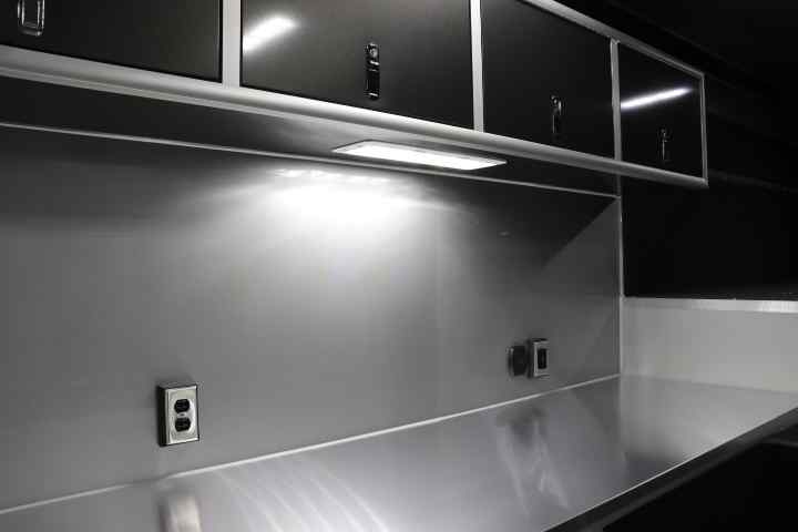 inTech Gooseneck Trailer