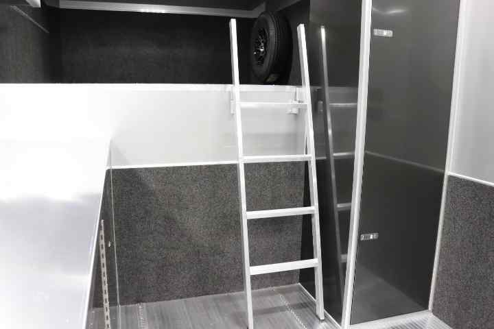 inTech Gooseneck Trailer