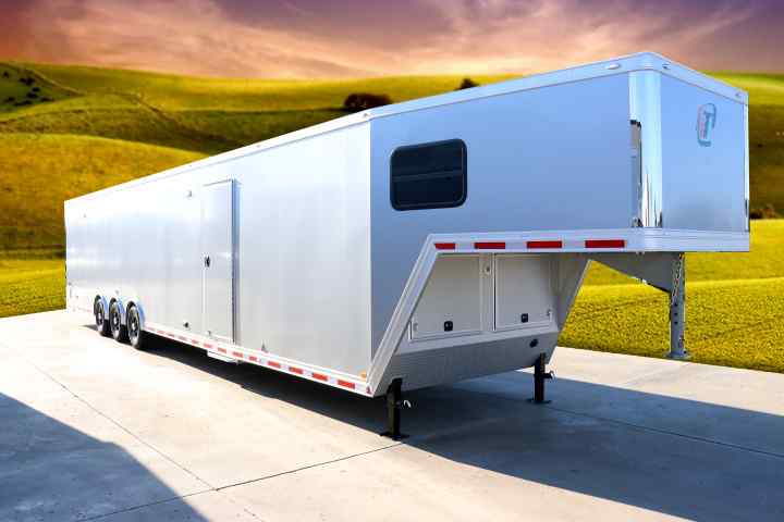 inTech Gooseneck Trailer