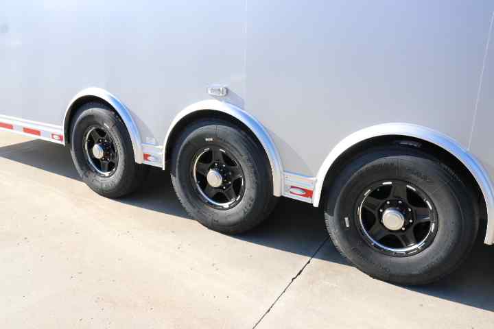 inTech Gooseneck Trailer