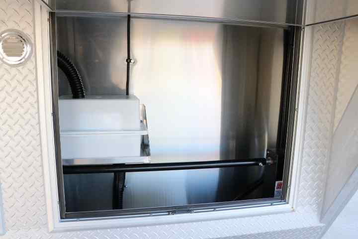 inTech Gooseneck Trailer