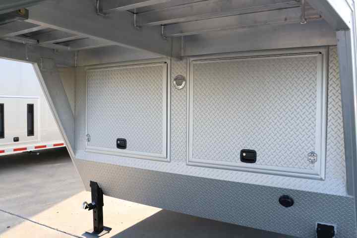 inTech Gooseneck Trailer