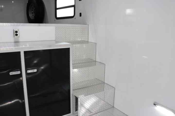 inTech Gooseneck Trailer
