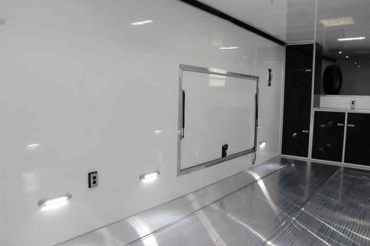 inTech Gooseneck Trailer