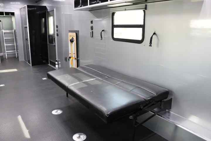 inTech Gooseneck Trailer