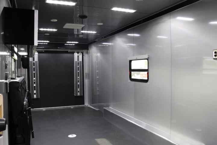 inTech Gooseneck Trailer