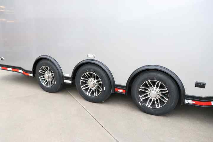 inTech Gooseneck Trailer