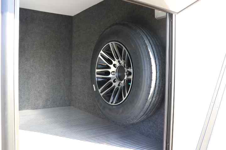 inTech Gooseneck Trailer