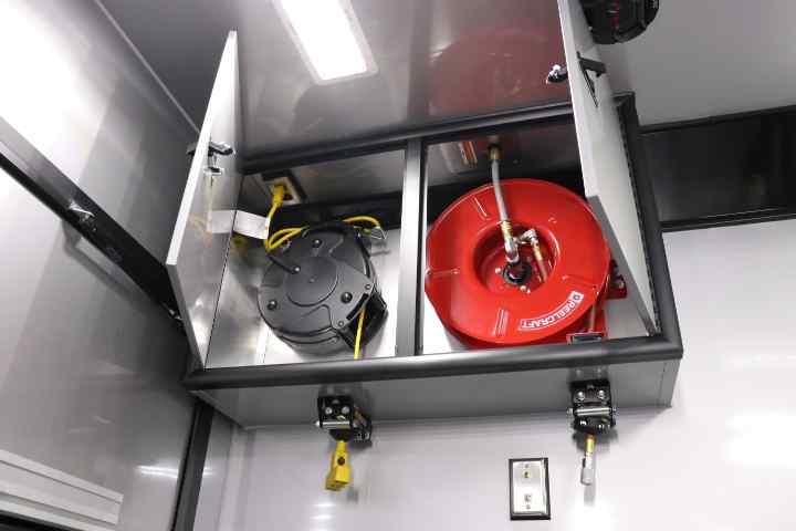 inTech Gooseneck Trailer