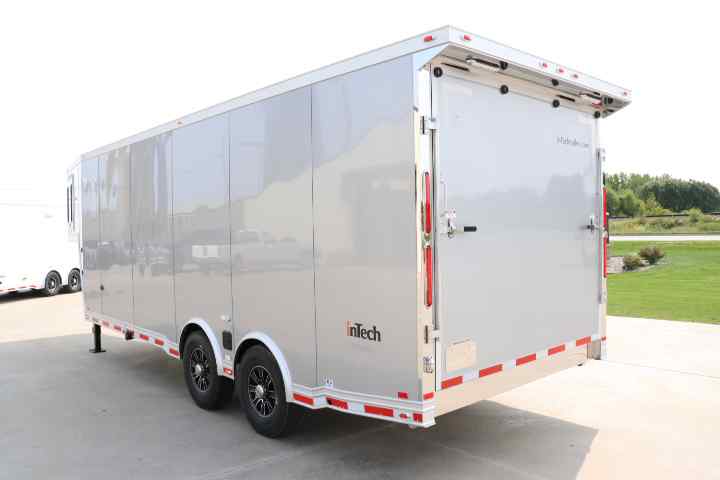 inTech Gooseneck Trailer