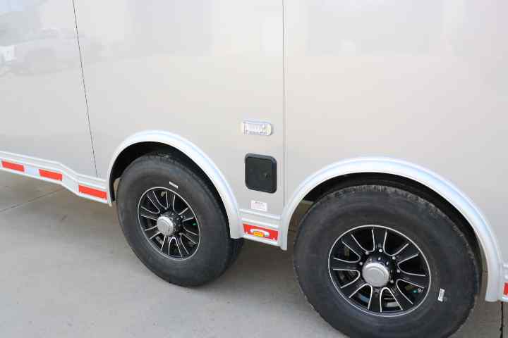 inTech Gooseneck Trailer