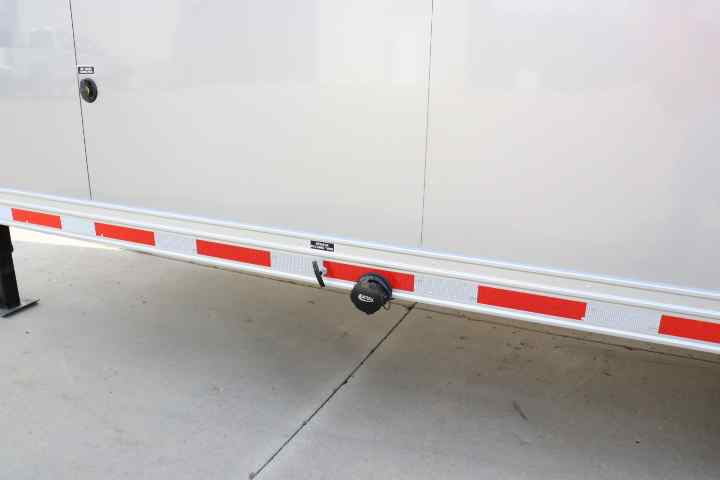 inTech Gooseneck Trailer