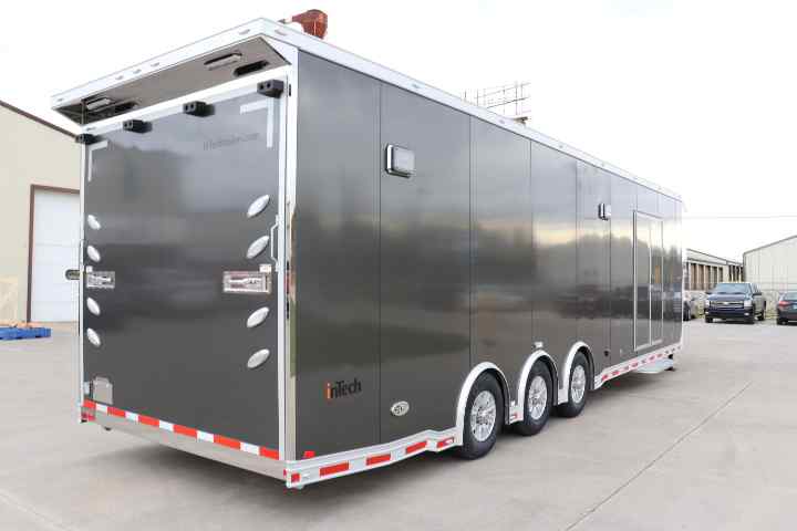 inTech Gooseneck Trailer