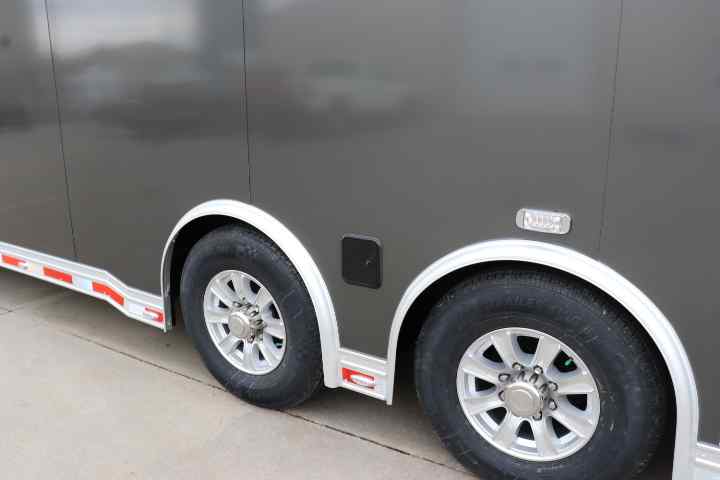 inTech Gooseneck Trailer