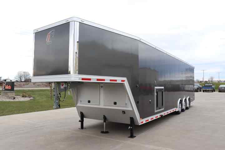 inTech Gooseneck Trailer