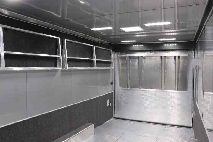 inTech Gooseneck Trailer