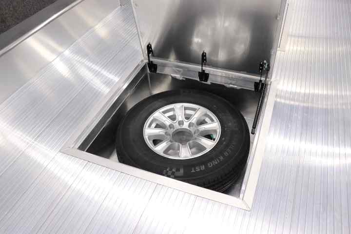 inTech Gooseneck Trailer