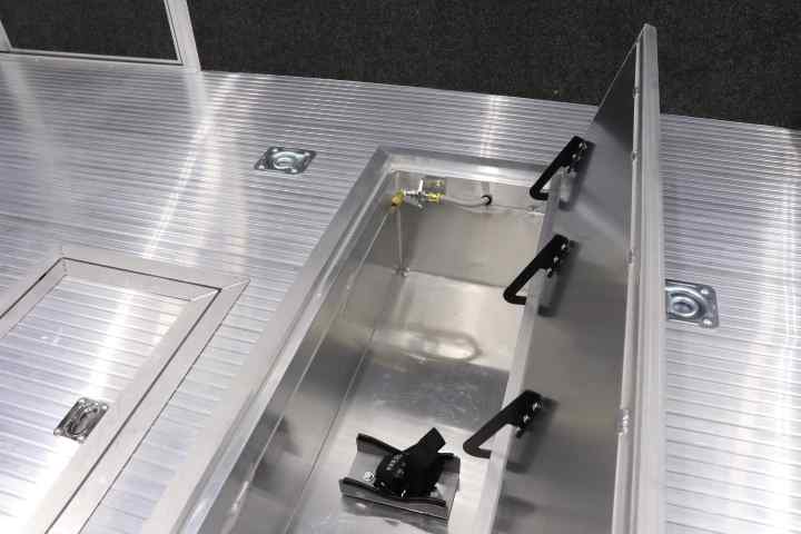 inTech Gooseneck Trailer