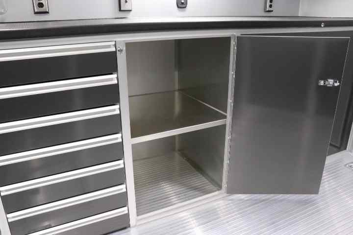 inTech Gooseneck Trailer