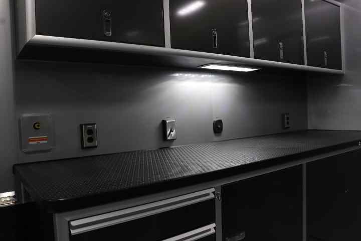 inTech Gooseneck Trailer