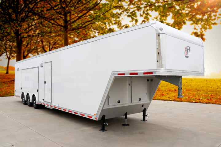 inTech Gooseneck Trailer