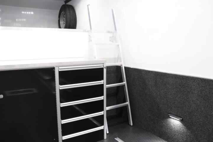 inTech Gooseneck Trailer