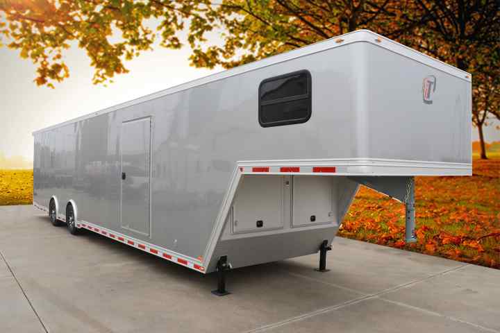 inTech Gooseneck Trailer