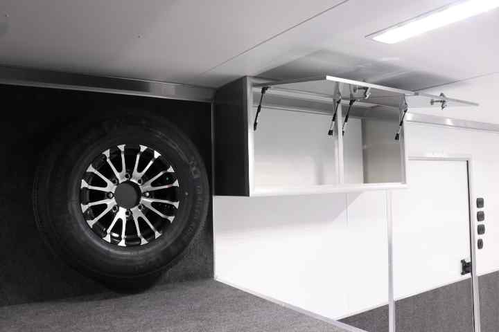 inTech Gooseneck Trailer