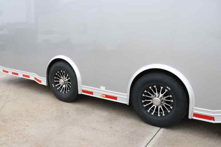 inTech Gooseneck Trailer