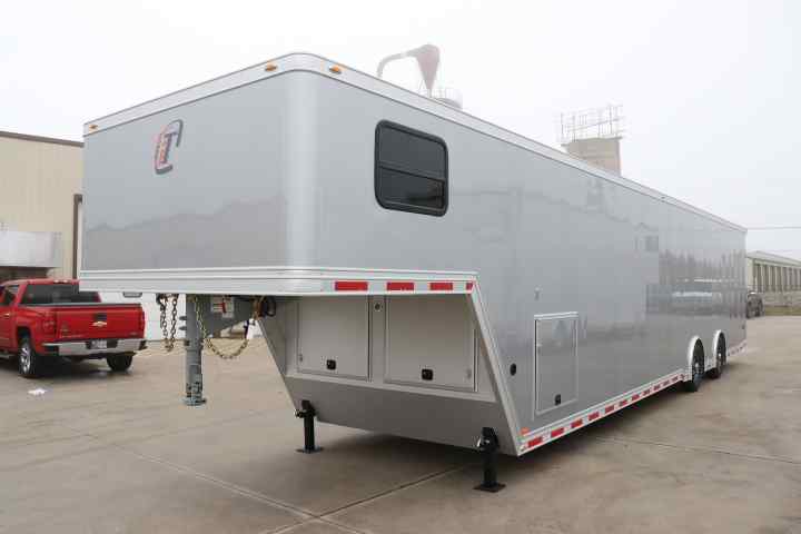 inTech Gooseneck Trailer