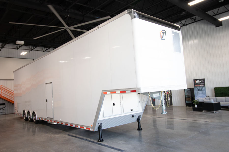 inTech Gooseneck Trailer