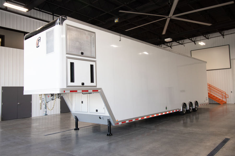 inTech Gooseneck Trailer