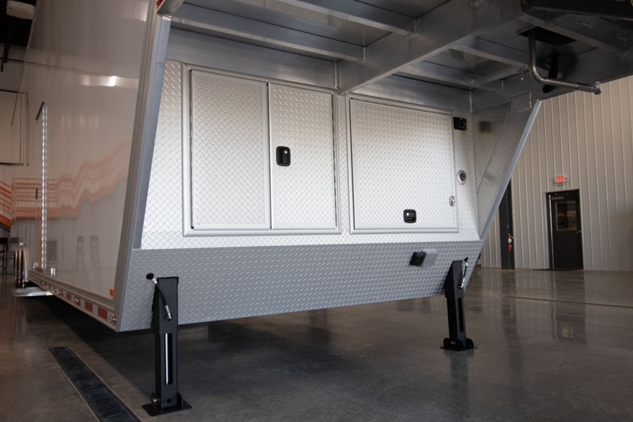 inTech Gooseneck Trailer