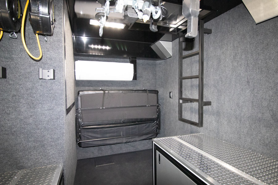 inTech Gooseneck Trailer