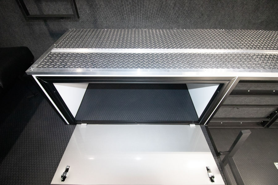 inTech Gooseneck Trailer