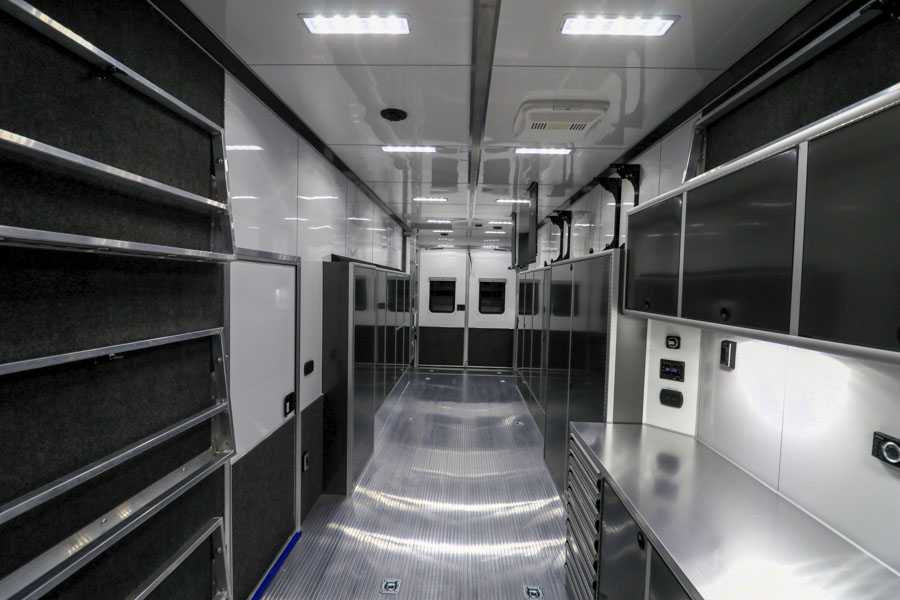 inTech Gooseneck Trailer