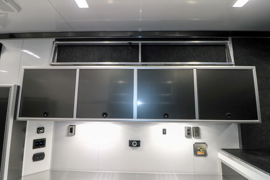 inTech Gooseneck Trailer