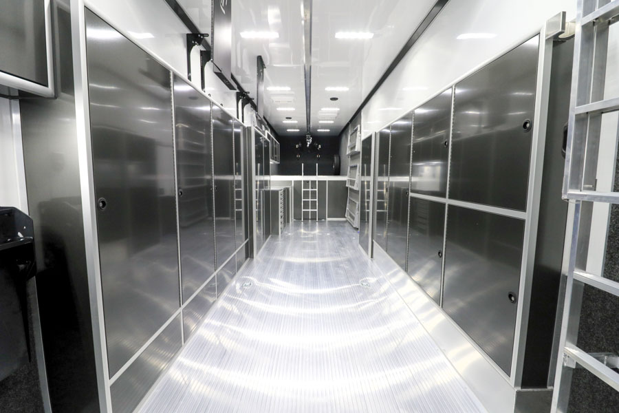 inTech Gooseneck Trailer